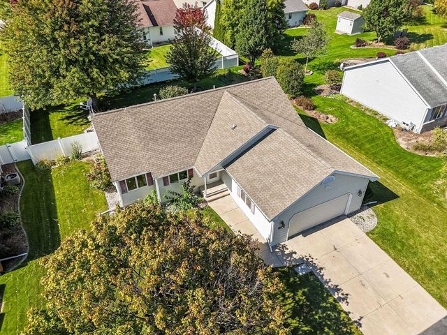 1218 CHELSEA COURT, Menasha, WI 54952