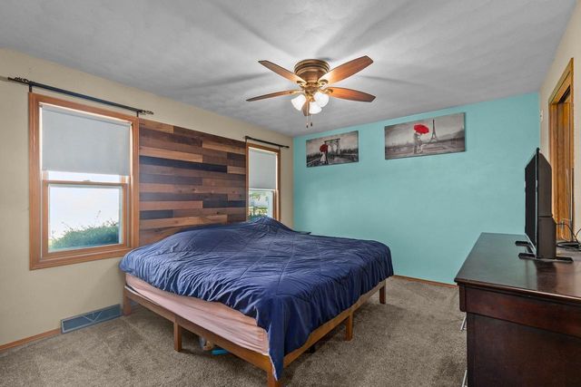 1218 CHELSEA COURT, Menasha, WI 54952