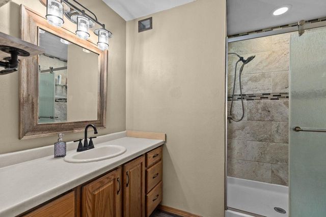 1218 CHELSEA COURT, Menasha, WI 54952