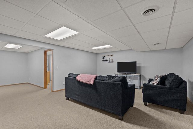1218 CHELSEA COURT, Menasha, WI 54952