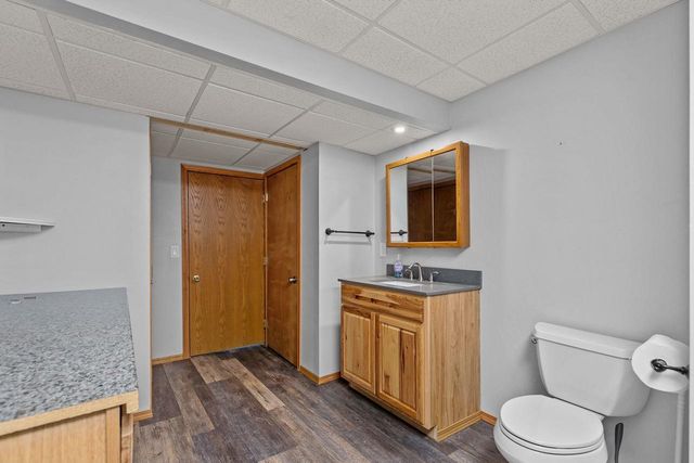 1218 CHELSEA COURT, Menasha, WI 54952