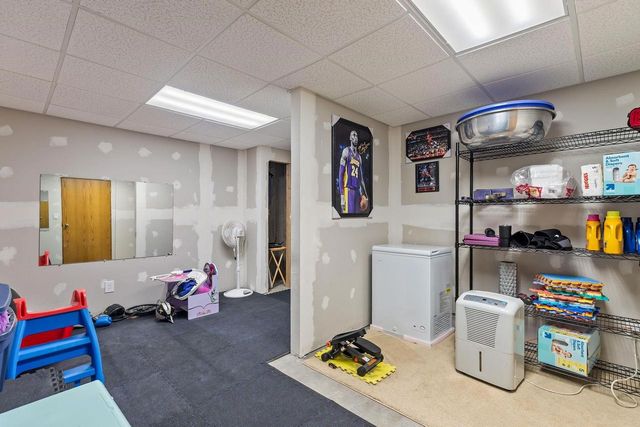 1218 CHELSEA COURT, Menasha, WI 54952