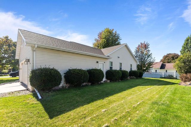 1218 CHELSEA COURT, Menasha, WI 54952