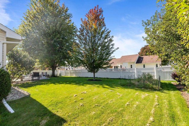 1218 CHELSEA COURT, Menasha, WI 54952