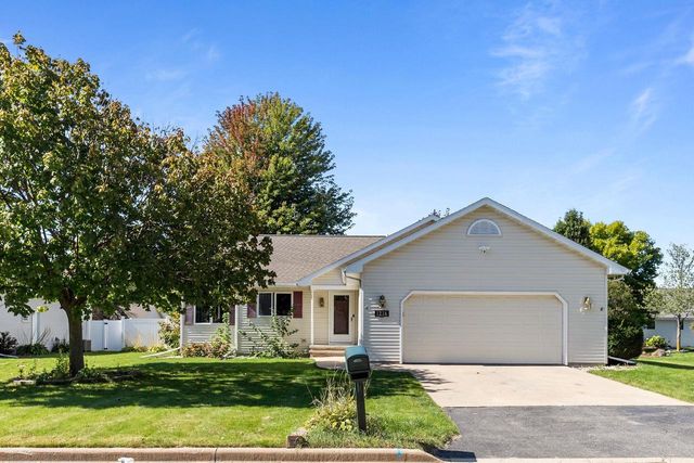 1218 CHELSEA COURT, Menasha, WI 54952
