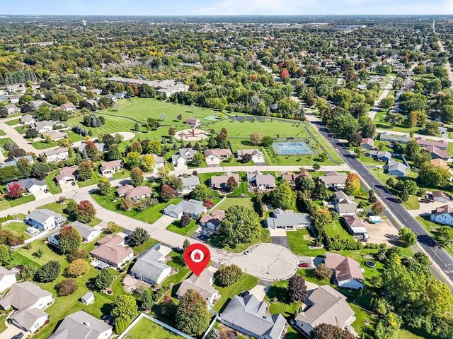 1218 CHELSEA COURT, Menasha, WI 54952
