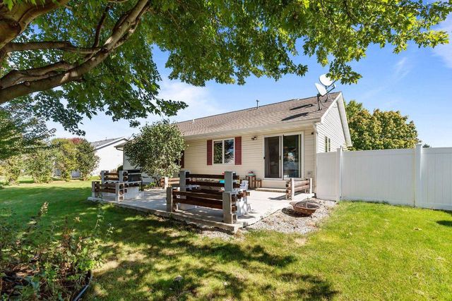 1218 CHELSEA COURT, Menasha, WI 54952