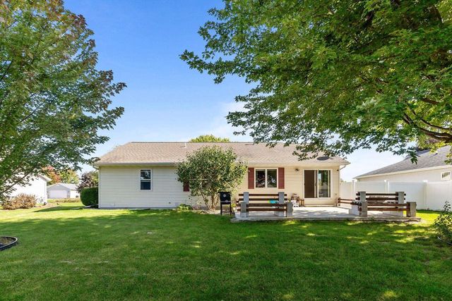 1218 CHELSEA COURT, Menasha, WI 54952