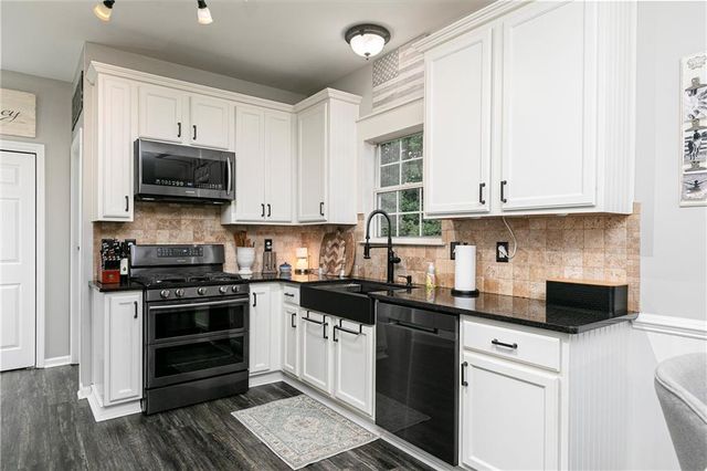 18 Creek Branch Court, Acworth, GA 30101