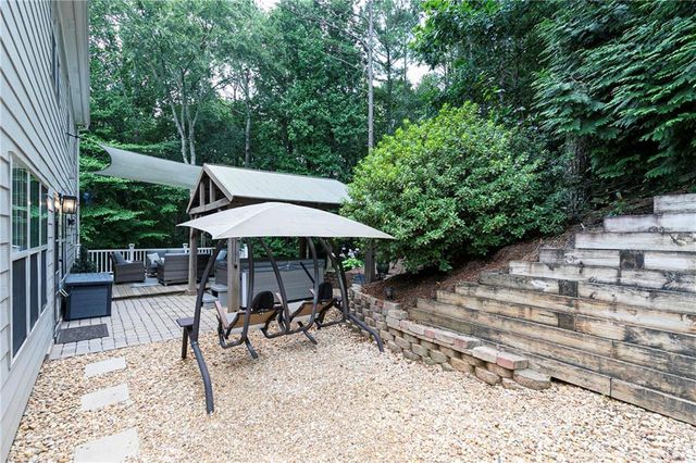 18 Creek Branch Court, Acworth, GA 30101