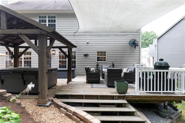18 Creek Branch Court, Acworth, GA 30101
