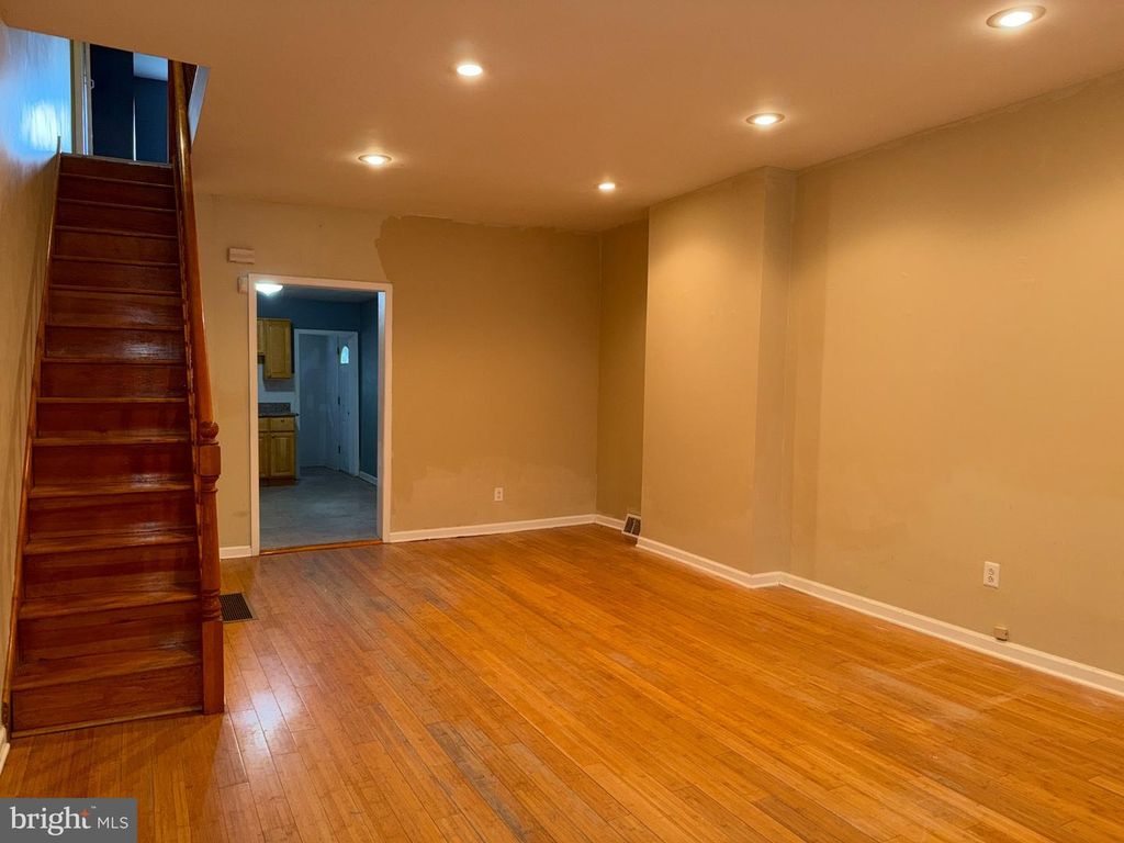 808 MCKEAN ST, PHILADELPHIA, PA 19148 — photo 2