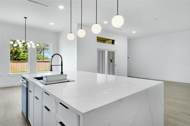 3629 Vancouver, Fort Worth, TX 76119