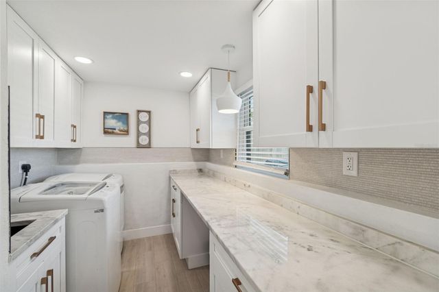 2488 DEL RIO WAY, Dunedin, FL 34698