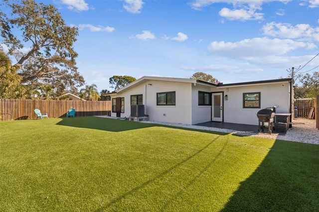 2488 DEL RIO WAY, Dunedin, FL 34698