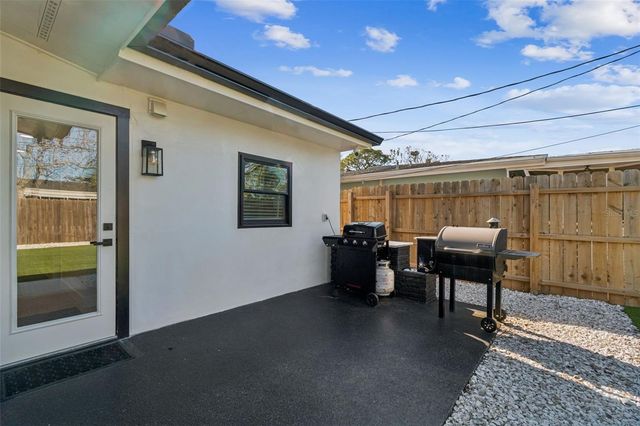 2488 DEL RIO WAY, Dunedin, FL 34698