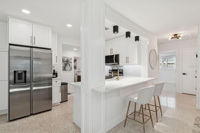 2488 DEL RIO WAY, Dunedin, FL 34698