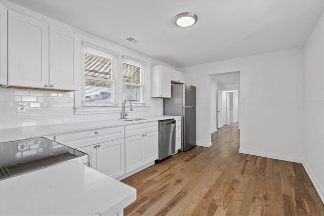 339 Taylor St, Bloomfield, PA 15224