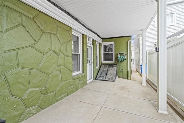 339 Taylor St, Bloomfield, PA 15224