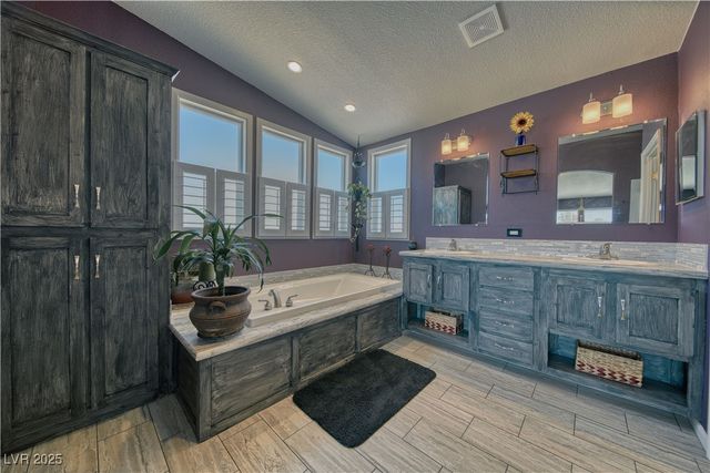 3750 West Blosser Ranch Road 2, Pahrump, NV 89060