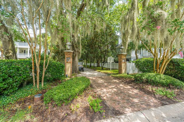 1693 Sewee Fort Road, Mount Pleasant, SC 29466