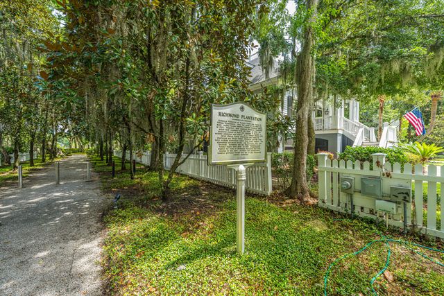 1693 Sewee Fort Road, Mount Pleasant, SC 29466
