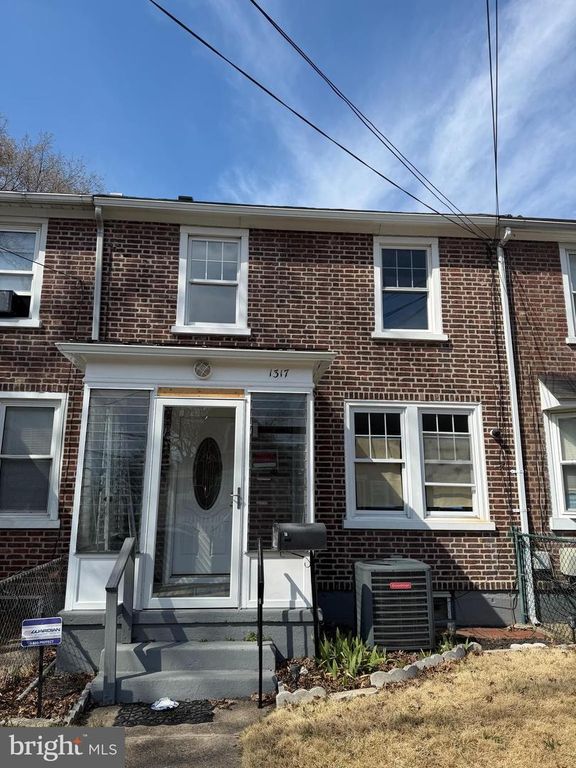 1317 ARGUS RD, Camden, NJ 08104