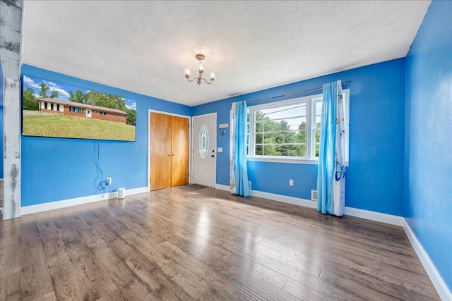 795 Longview DR, Bassett, VA 24055