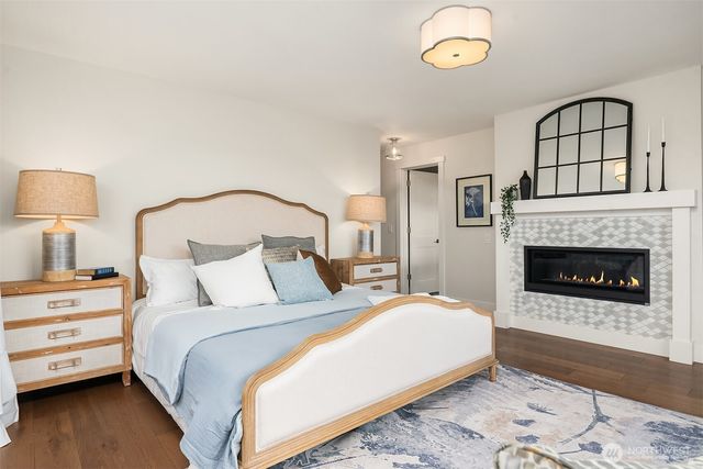 8004 Burke Avenue N, Seattle, WA 98103