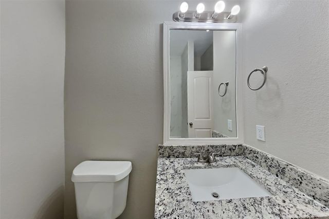 22575 Valley Canyon Lane, Porter, TX 77365