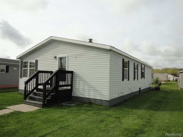 3913 Benjamin Way, Raisinville Township, MI 48161