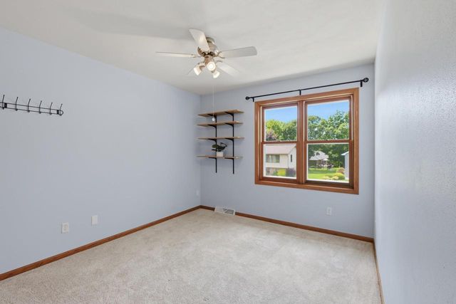 909 Bristol Court, Stoughton, WI 53589