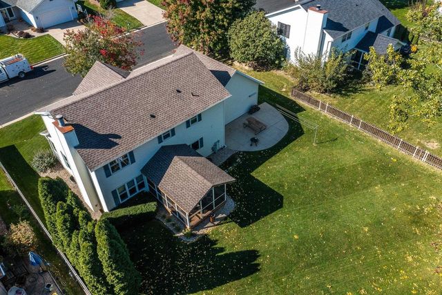 909 Bristol Court, Stoughton, WI 53589