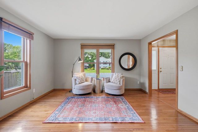 909 Bristol Court, Stoughton, WI 53589