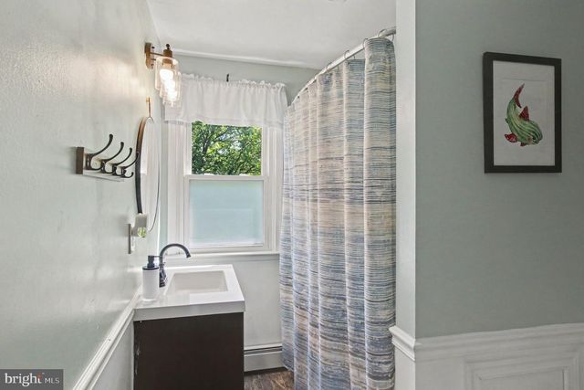 118 CRUM CREEK DR, Woodlyn, PA 19094