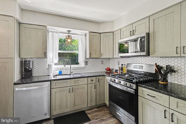 118 CRUM CREEK DR, Woodlyn, PA 19094