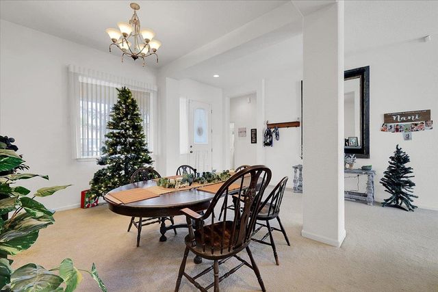 1624 Tres Picos Dr, Yuba City, CA 95993