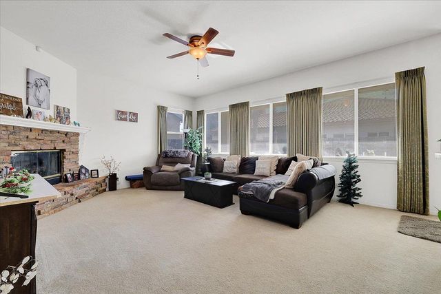 1624 Tres Picos Dr, Yuba City, CA 95993