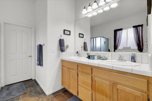 1624 Tres Picos Dr, Yuba City, CA 95993