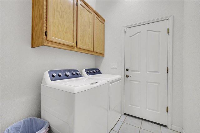 1624 Tres Picos Dr, Yuba City, CA 95993