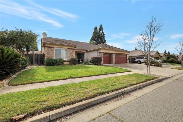 1624 Tres Picos Dr, Yuba City, CA 95993