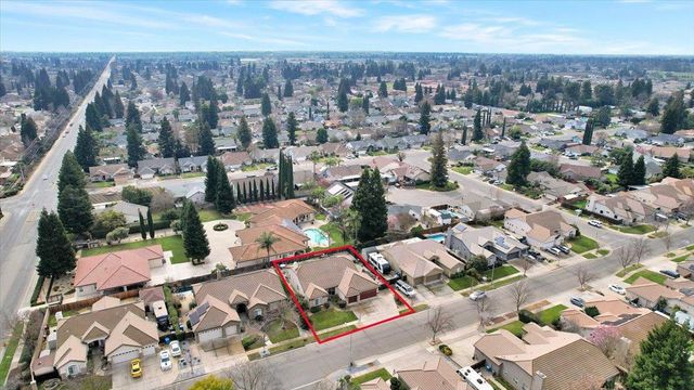 1624 Tres Picos Dr, Yuba City, CA 95993