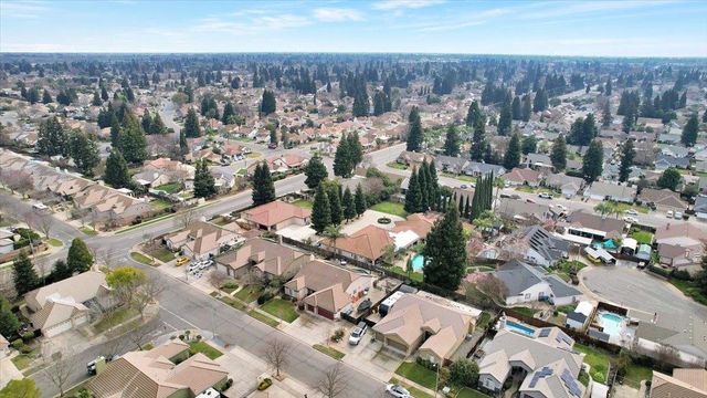1624 Tres Picos Dr, Yuba City, CA 95993