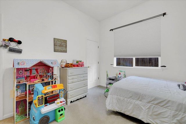 1624 Tres Picos Dr, Yuba City, CA 95993