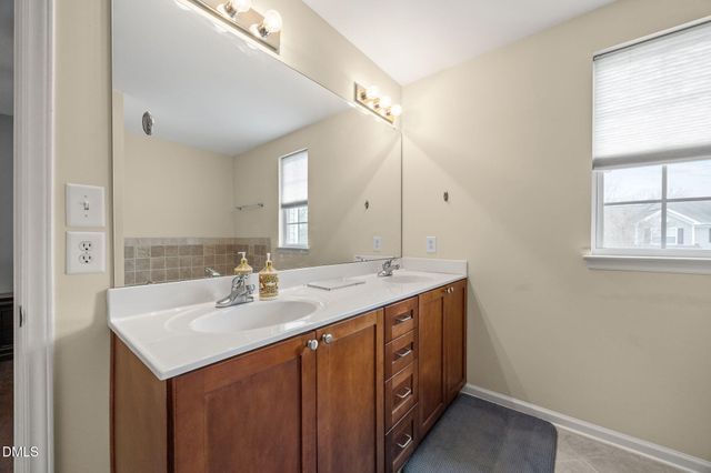 621 Oakfield Trail, Mebane, NC 27302