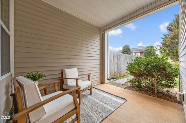 621 Oakfield Trail, Mebane, NC 27302