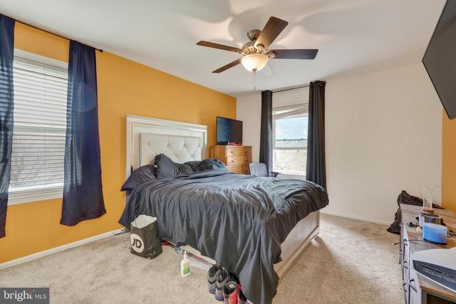 7 DEER TRACK LN, Newark, DE 19711