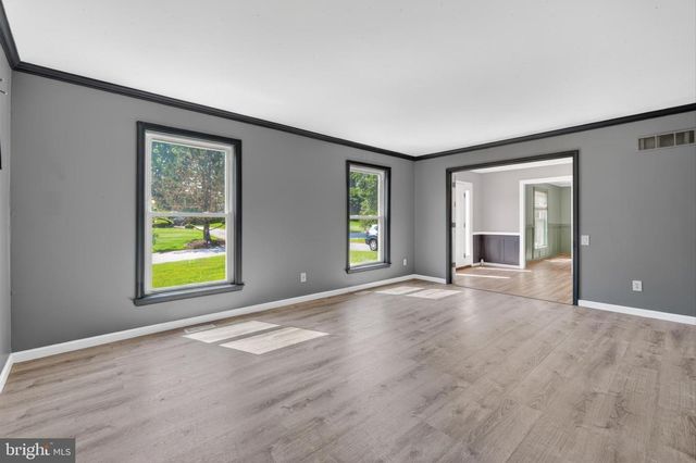 7 DEER TRACK LN, Newark, DE 19711