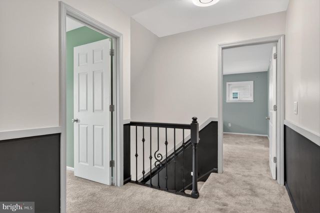 7 DEER TRACK LN, Newark, DE 19711