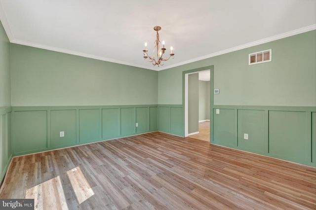 7 DEER TRACK LN, Newark, DE 19711